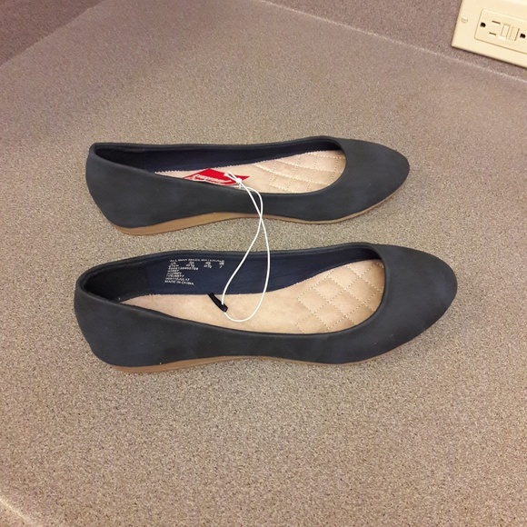 Basic Editions Shoes - Basic Editions Flats